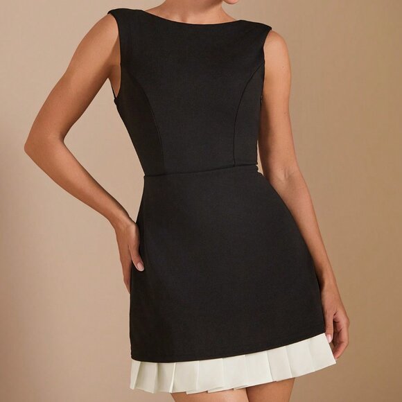 Black And White Elegant Women's Dress - Picture 6 of 7